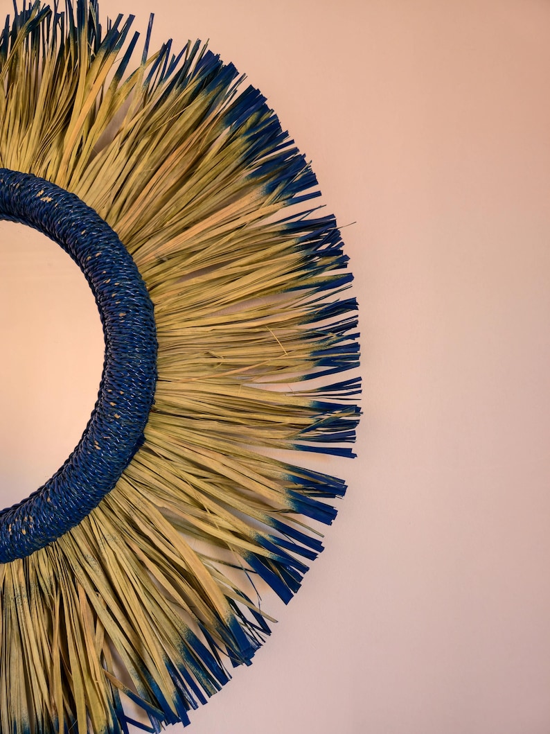 Moroccan paille & cord mirror in round shape