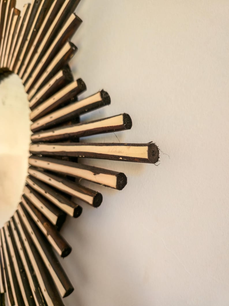 Moroccan wood mirror in round shape