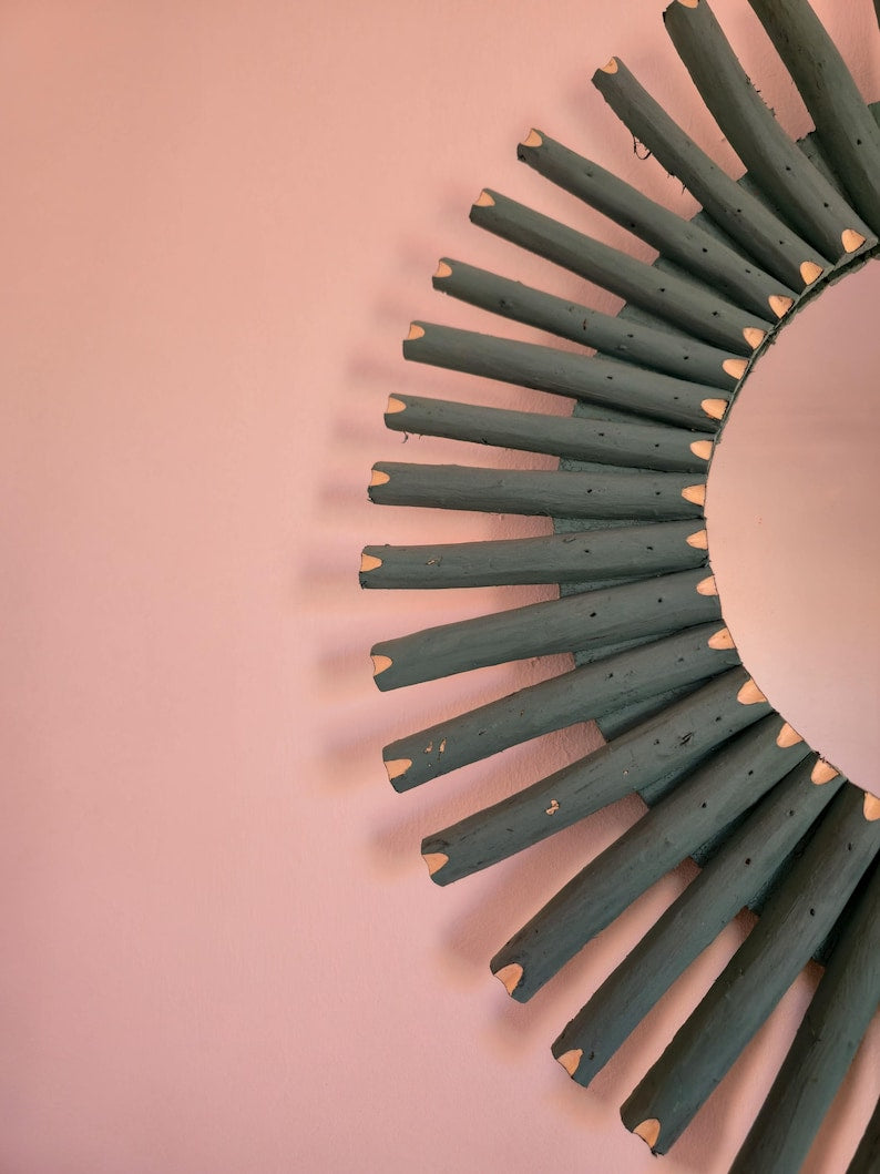 Moroccan wood mirror in round shape