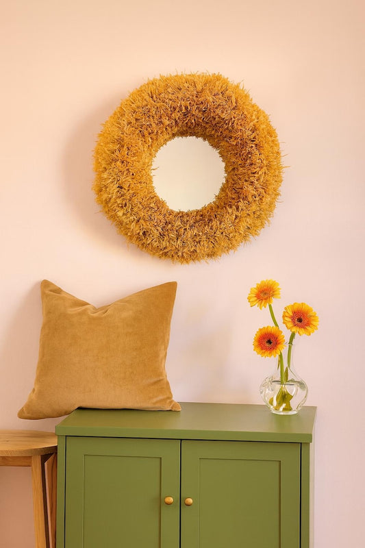Moroccan raffia mirror in round shape