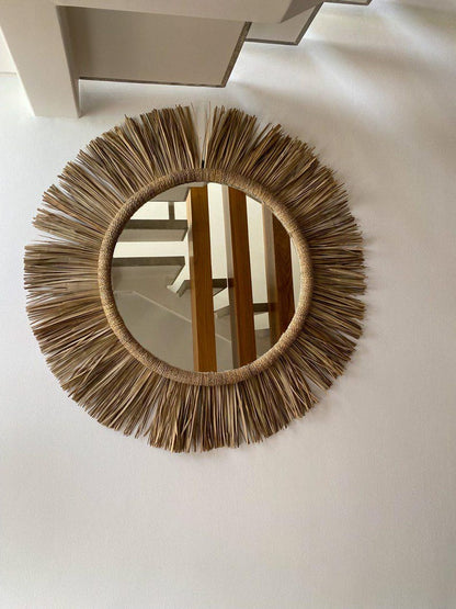 Round Moroccan mirror in paille and cord