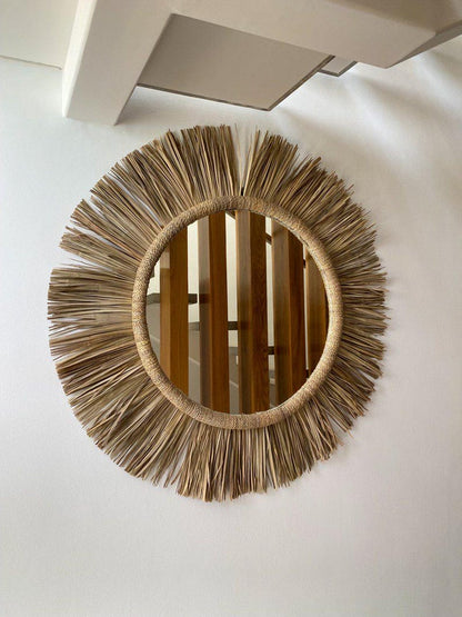 Round Moroccan mirror in paille and cord
