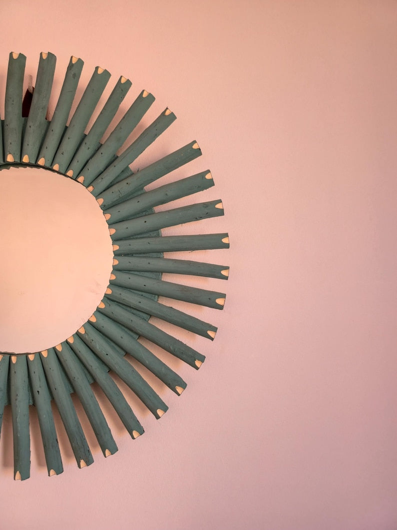 Moroccan wood mirror in round shape